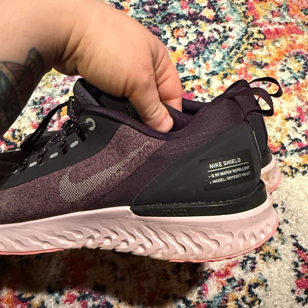 Nike Navy Blue and Pink Athletic Shoes - Picture 4 of 5